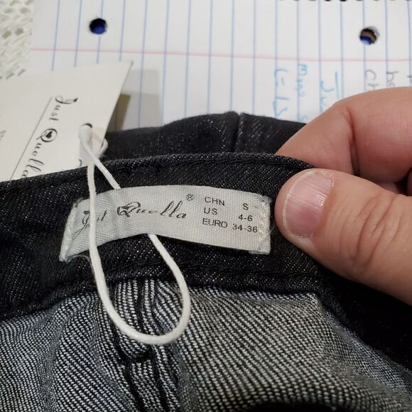 Just Quella Black Frayed Hem Denim Mini Skirt NWT Size 4 - Picture 6 of 7